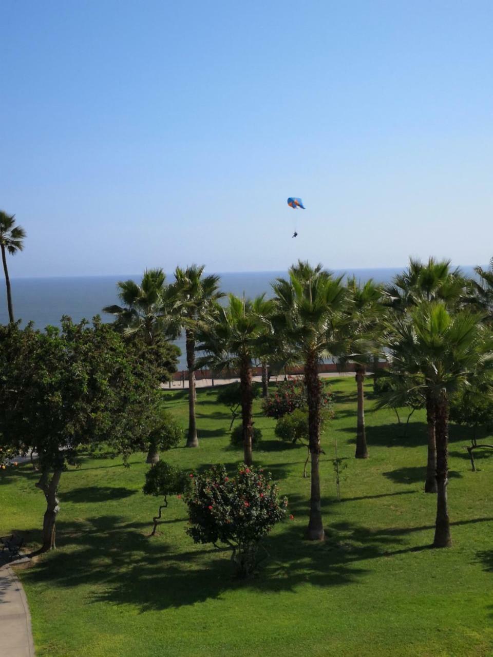 Miraflores Frente Al Mar Lima Exterior foto